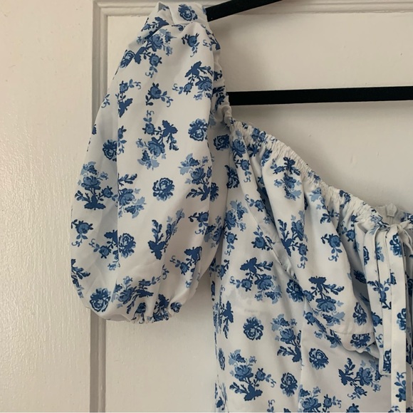 Cottagecore Blue and White Floral Midi Summer Dress - Picture 5 of 8